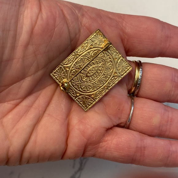 Brooch - Picture 3 of 3